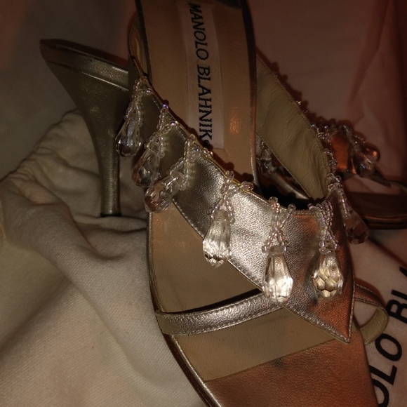 MANOLO BLAHNIK Heels - Picture 9 of 16